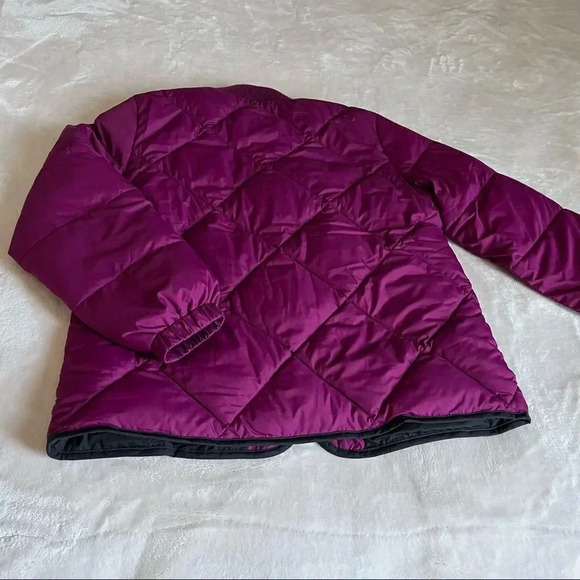 Lands End magenta zip up puffer quilted like jacket
Nwt 
Size S - Picture 8 of 9